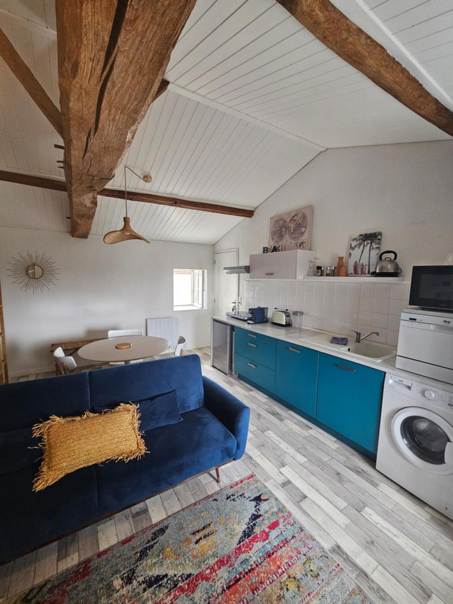 Dans Les Airs, Avec Parking Appartement *