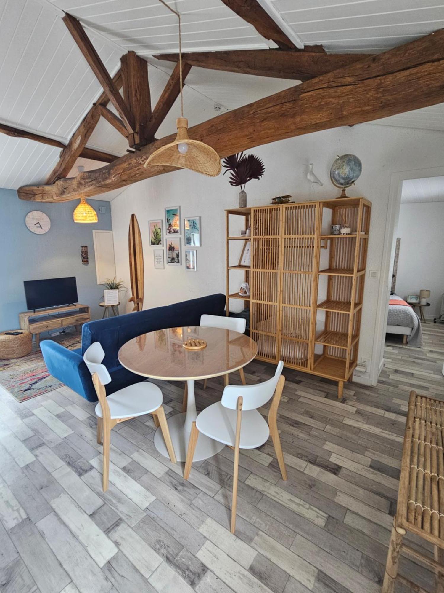 Dans Les Airs, Avec Parking Appartement